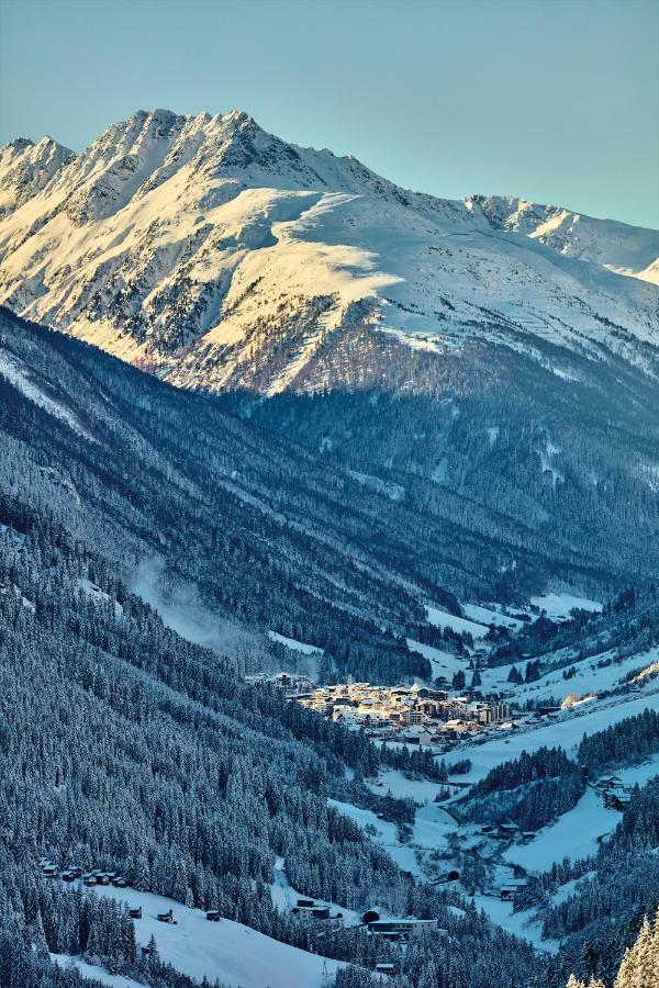 Alp Chalet In Kappl Bei Ischgl Exteriör bild
