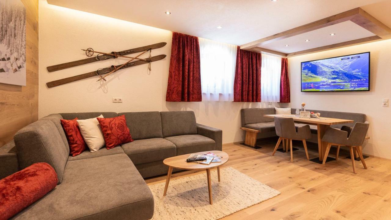 Alp Chalet In Kappl Bei Ischgl Exteriör bild